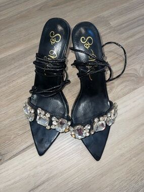 So Me Black Pointed Toe Jeweled Lace-Up Sandals